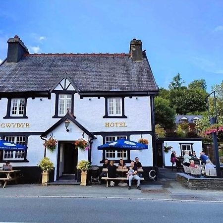 Y Gwydyr Hotel - 多尔威泽兰 外观 照片